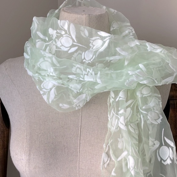 Accessories - Mint green scarf